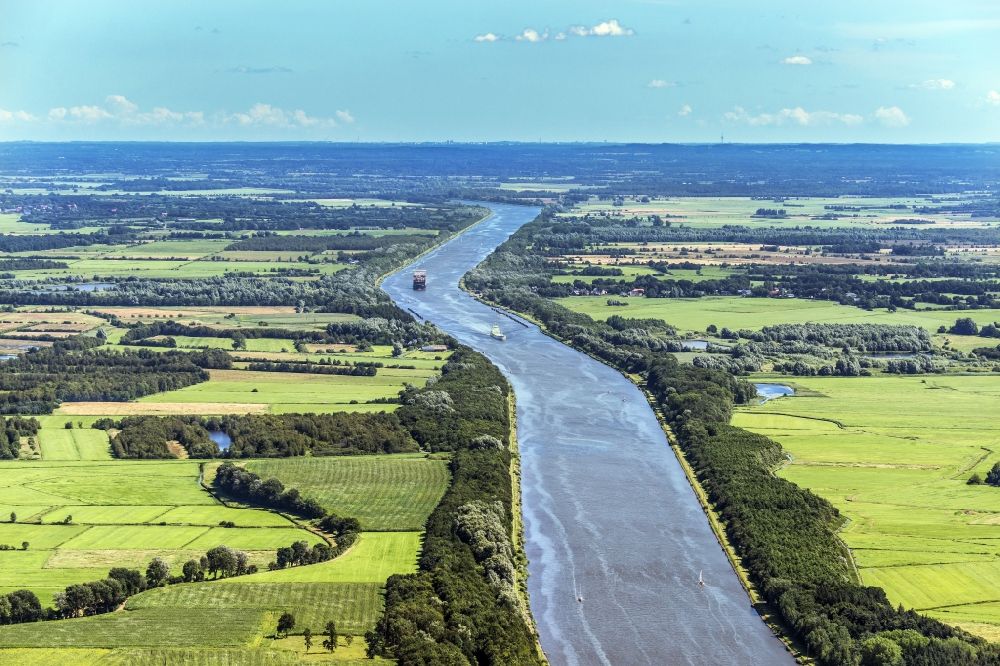 Luftaufnahme Bornholt - Nord-Ostsee-Kanal im Ortsteil Bornholt im Bundesland Schleswig-Holstein
