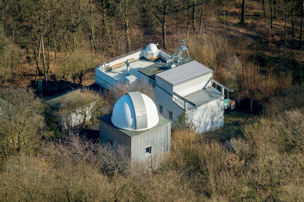 Luftbild Hagen - Observatorium und Planetariums- Kuppelbau- Gebäudekomplex der Volkssternwarte Hagen in Hagen im Bundesland Nordrhein-Westfalen