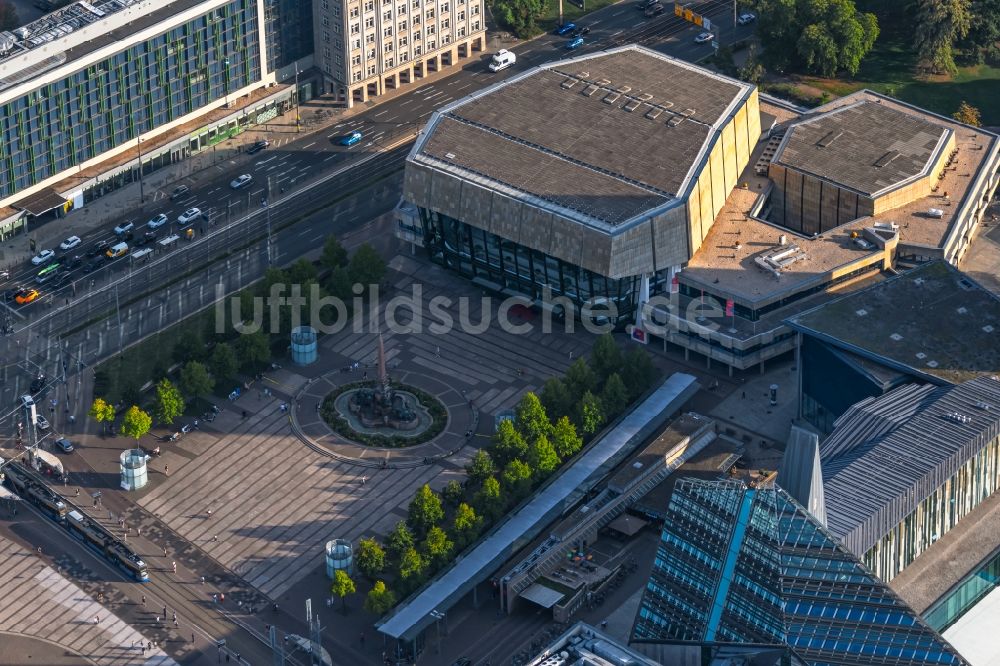 Luftaufnahme Leipzig - Opernhaus Gewandhaus zu Leipzig am Augustusplatz im Ortsteil Mitte in Leipzig im Bundesland Sachsen, Deutschland