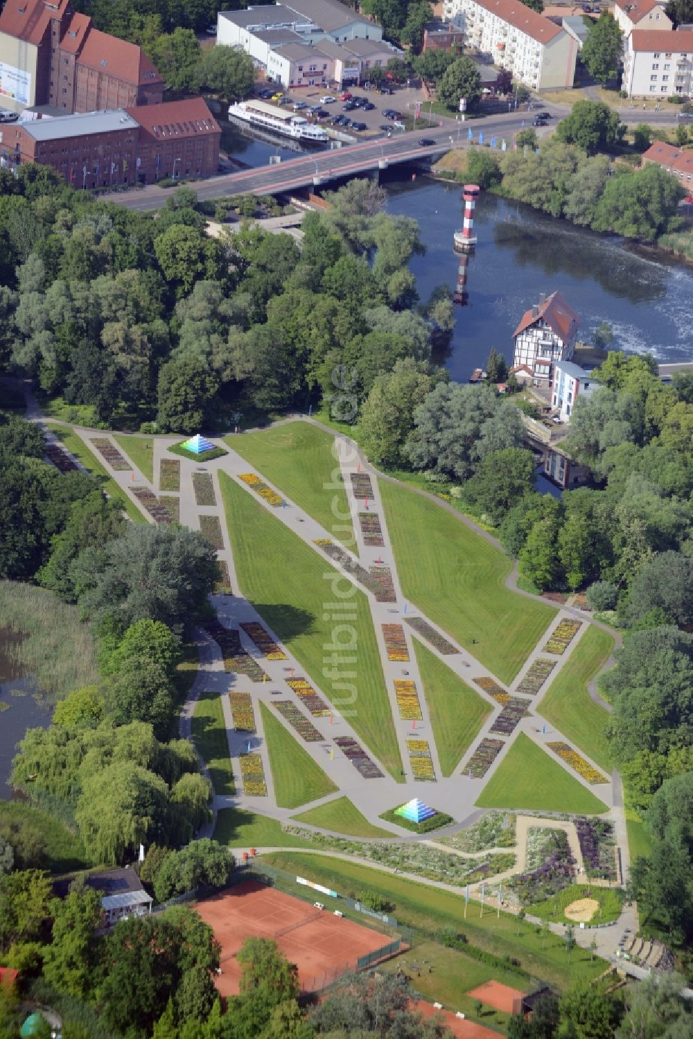 Luftaufnahme Rathenow - Optikpark am Ufer der havel zur Bundesgartenschau 2015 in Rathenow im Bundesland Brandenburg