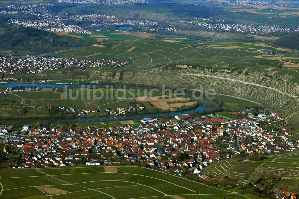Luftaufnahme Mundelsheim - Ortansicht von Mundelsheim am Neckar im Bundesland Baden-Württemberg, Deutschland