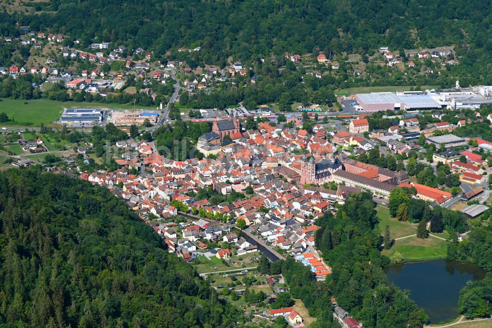 Amorbach aus der Vogelperspektive: Ortsansicht in Amorbach im Bundesland Bayern, Deutschland