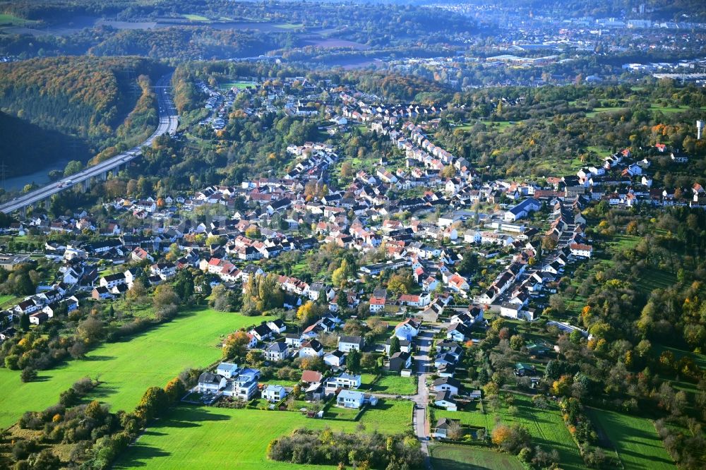 Luftbild Bischmisheim - Ortsansicht an der Autobahn BAB A6 in Bischmisheim im Bundesland Saarland, Deutschland