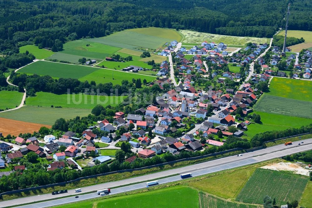 Luftbild Gelbelsee - Ortsansicht an der Autobahn BAB A9 in Gelbelsee im Bundesland Bayern, Deutschland