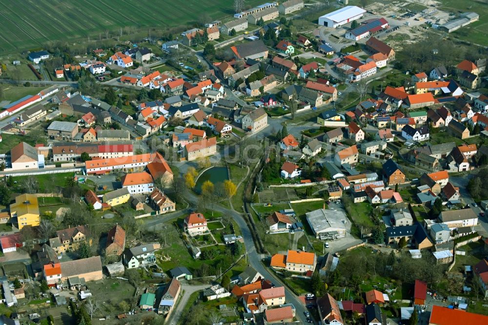 Luftaufnahme Barnstädt - Ortsansicht in Barnstädt im Bundesland Sachsen-Anhalt, Deutschland