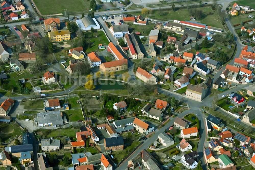 Barnstädt aus der Vogelperspektive: Ortsansicht in Barnstädt im Bundesland Sachsen-Anhalt, Deutschland