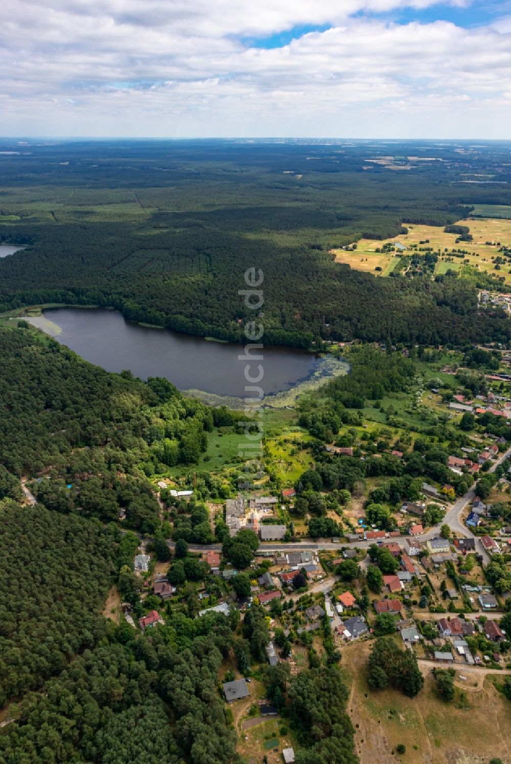 Luftaufnahme Prenden - Ortsansicht am Bauersee in Prenden im Bundesland Brandenburg, Deutschland