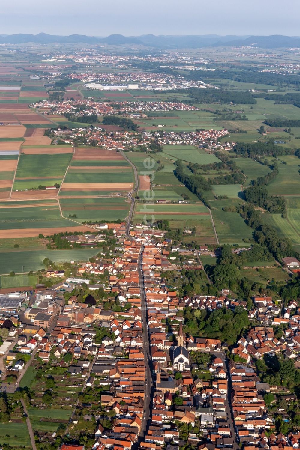 Bellheim von oben - Ortsansicht in Bellheim im Bundesland Rheinland-Pfalz