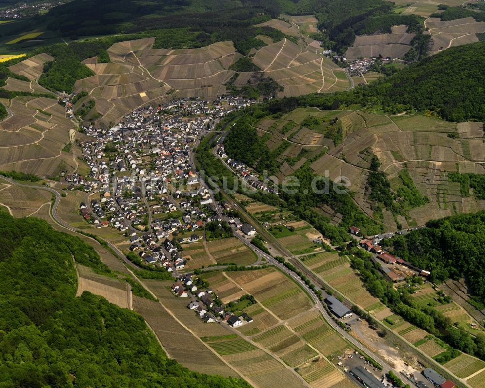 Luftaufnahme Dernau - Ortsansicht von Dernau im Bundesland Rheinland-Pfalz