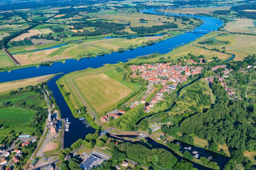 Luftaufnahme Dömitz - Ortsansicht in Dömitz an der Elbe im Bundesland Mecklenburg-Vorpommern, Deutschland