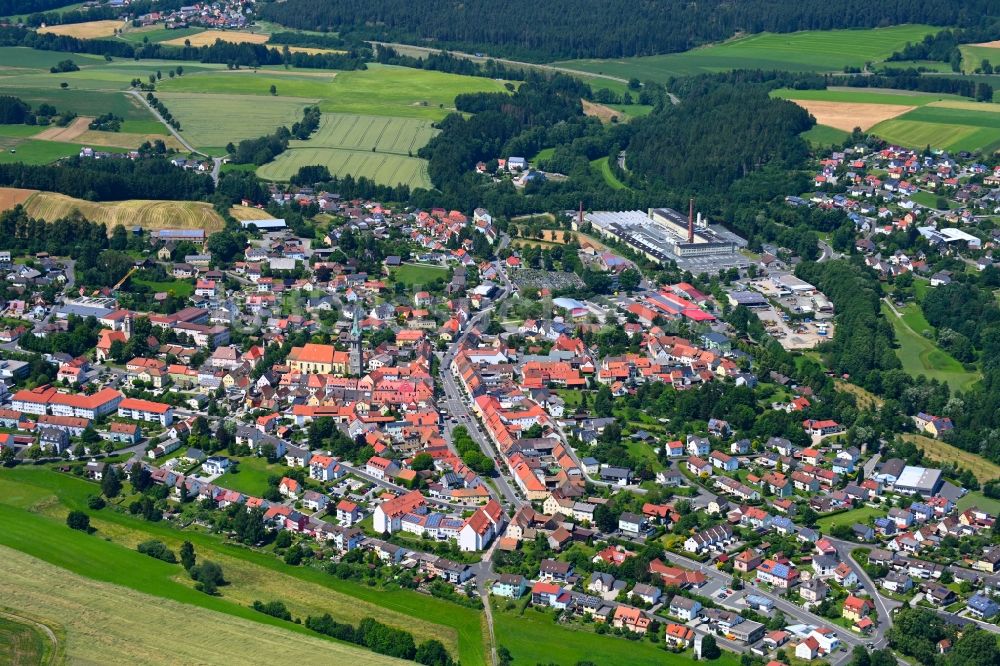 Luftaufnahme Erbendorf - Ortsansicht in Erbendorf im Bundesland Bayern, Deutschland