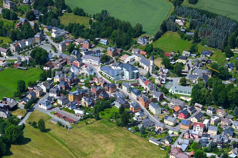 Erlbach von oben - Ortsansicht in Erlbach im Bundesland Sachsen, Deutschland