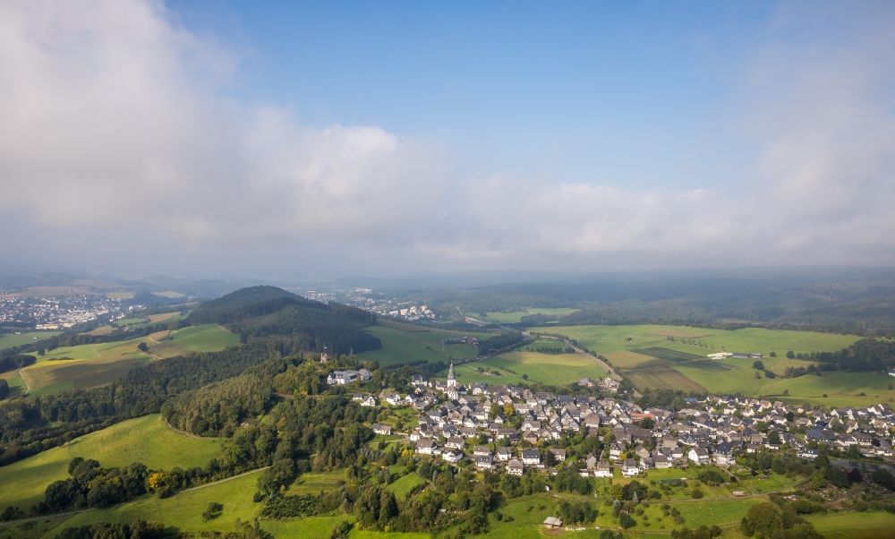 Eversberg aus der Vogelperspektive: Ortsansicht in Eversberg im Bundesland Nordrhein-Westfalen, Deutschland