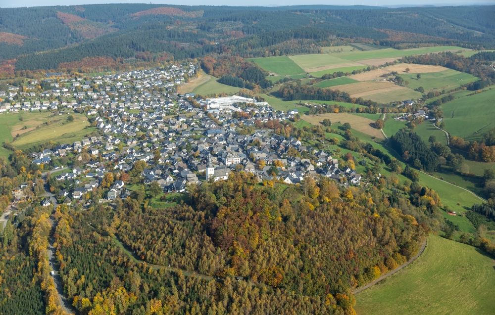 Meschede von oben - Ortsansicht in Eversberg im Bundesland Nordrhein-Westfalen, Deutschland
