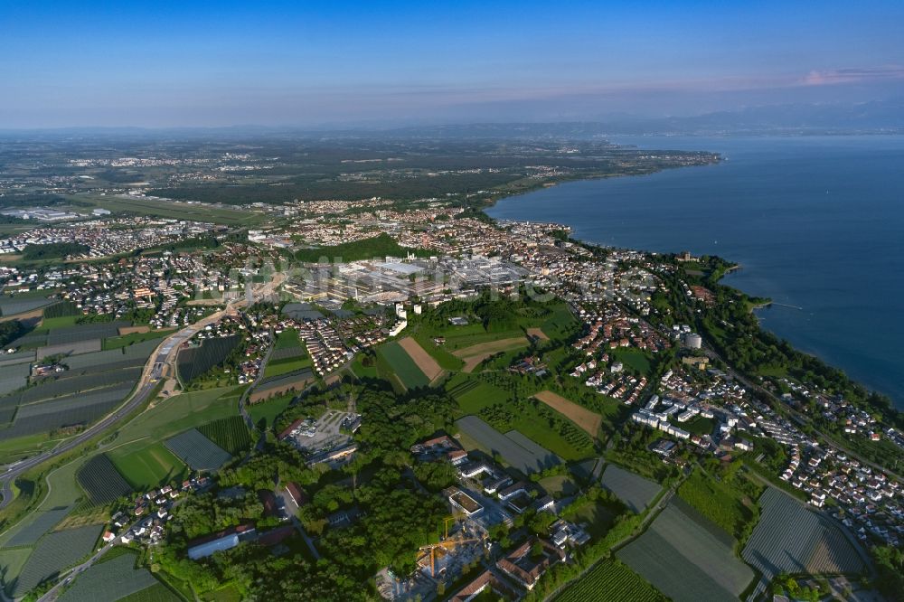 Luftbild Friedrichshafen - Ortsansicht von Friedrichshafen am Bodensee im Bundesland Baden-Württemberg, Deutschland