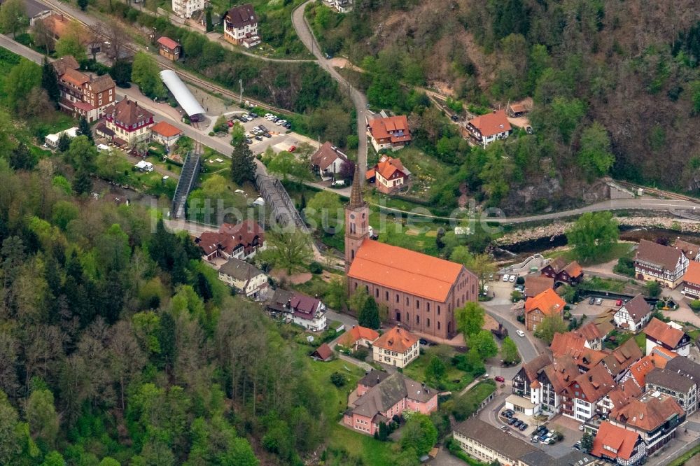 Luftaufnahme Schiltach - Ortsansicht der Gemeinde Schiltach im Schwarzwald im Bundesland Baden-Württemberg