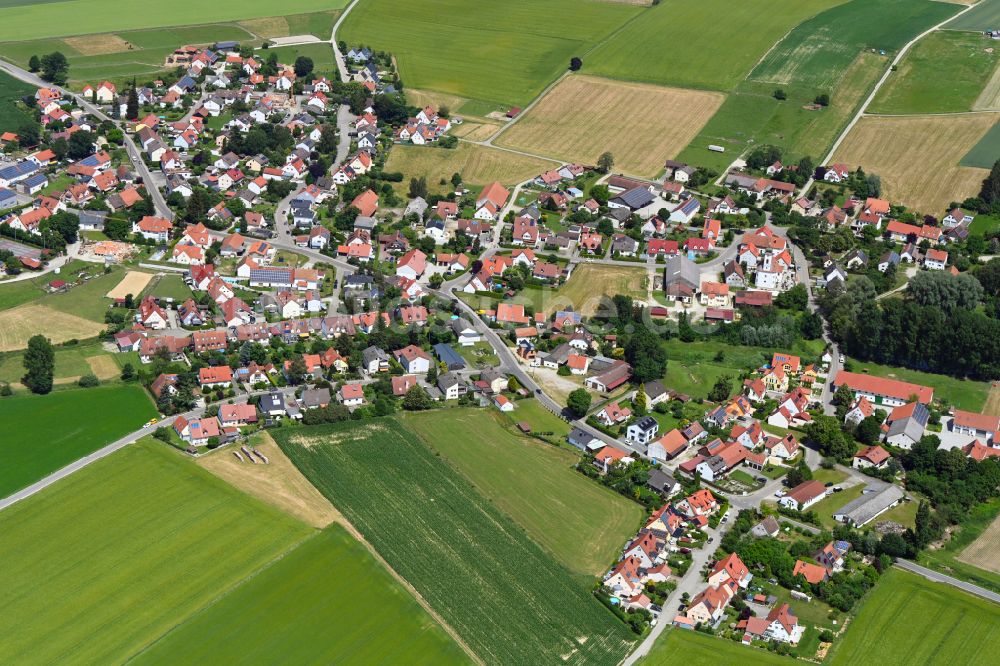Luftaufnahme Röhrmoos - Ortsansicht der Gemeinde Sigmertshausen in Röhrmoos im Bundesland Bayern, Deutschland