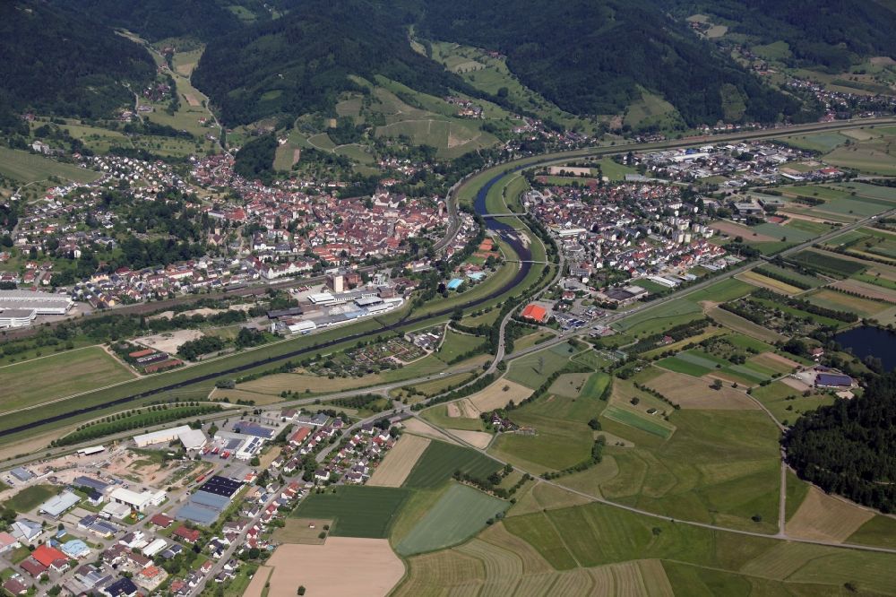Gengenbach aus der Vogelperspektive: Ortsansicht von Gengenbach im Bundesland Baden-Württemberg