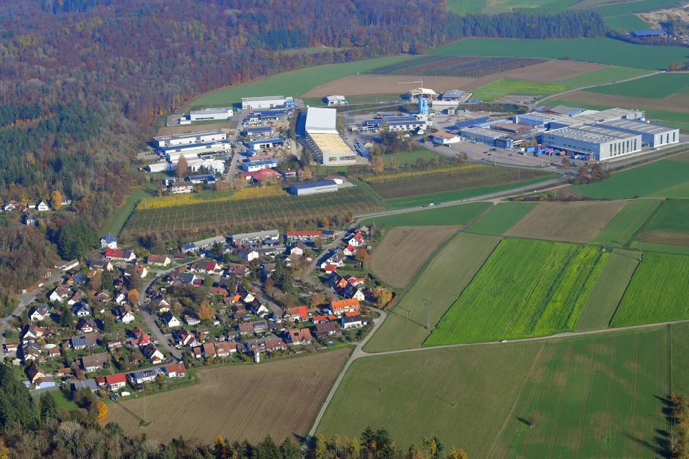 Luftaufnahme Küssaberg - Ortsansicht mit Gewerbegebiet im Ortsteil Ettikon in Küssaberg im Bundesland Baden-Württemberg, Deutschland