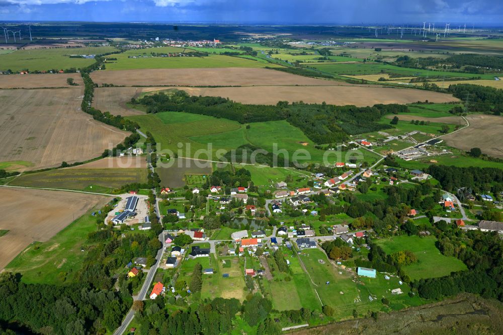 Groß Teetzleben von oben - Ortsansicht in Groß Teetzleben im Bundesland Mecklenburg-Vorpommern, Deutschland