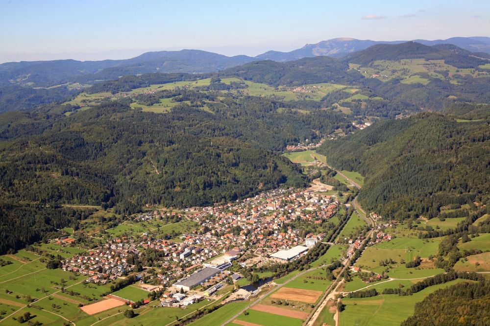 Luftaufnahme Hausen im Wiesental - Ortsansicht von Hausen im Wiesental im Bundesland Baden-Württemberg