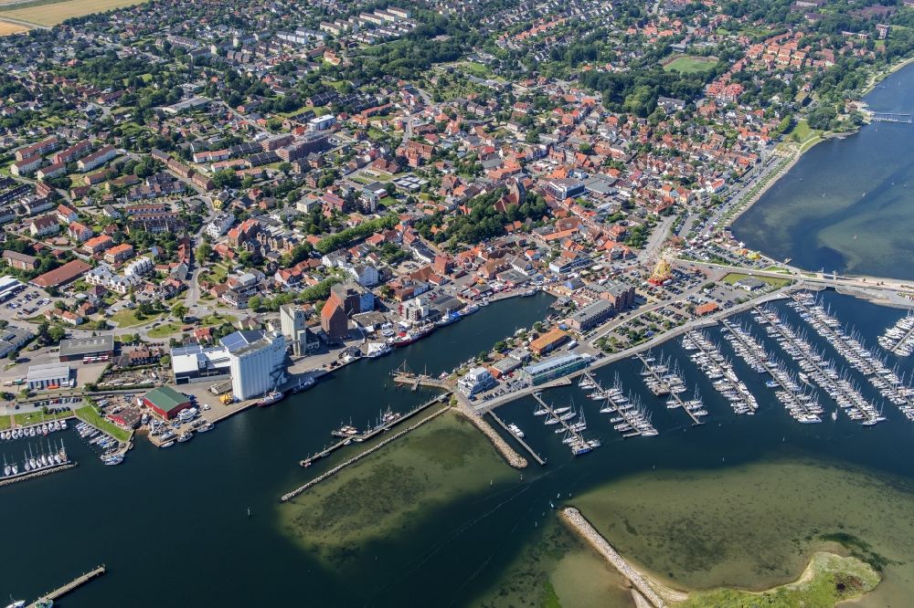 Heiligenhafen von oben - Ortsansicht von Heiligenhafen im Bundesland Schleswig-Holstein