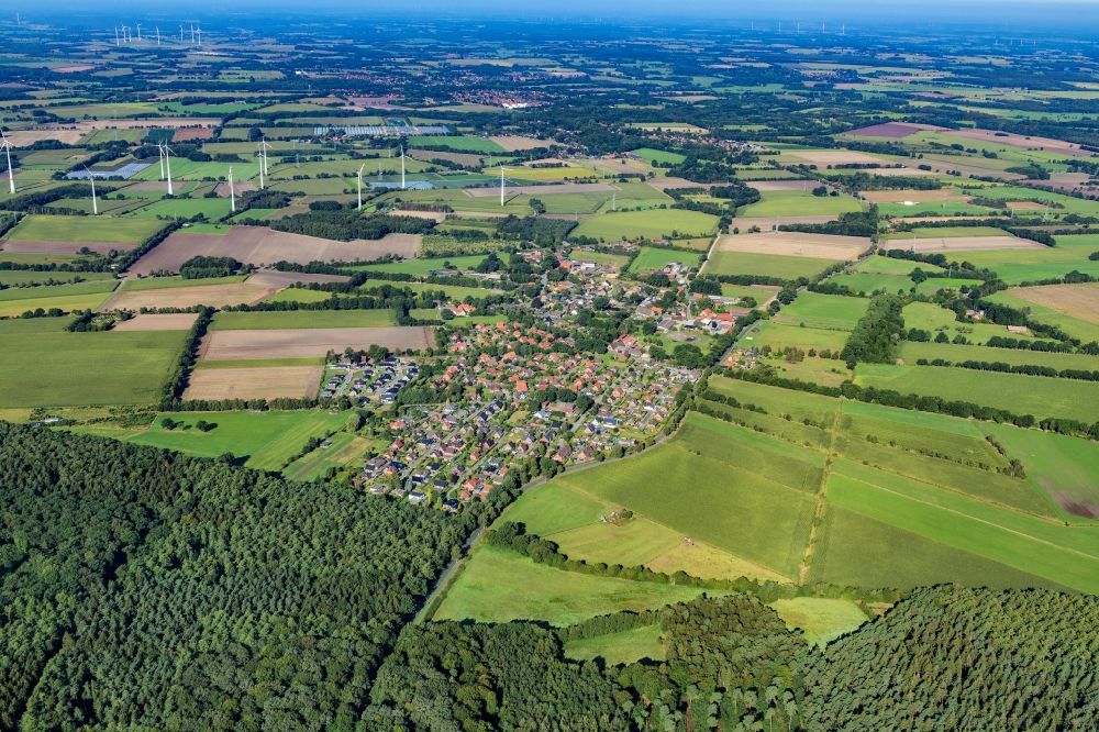 Luftaufnahme Helmste - Ortsansicht von Helmste der Gemeinde Deinste im Bundesland Niedersachsen, Deutschland
