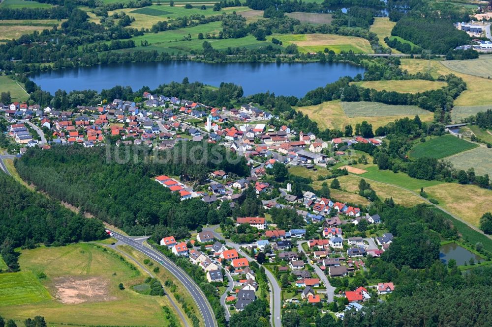 Luftbild Hütten - Ortsansicht in Hütten im Bundesland Bayern, Deutschland