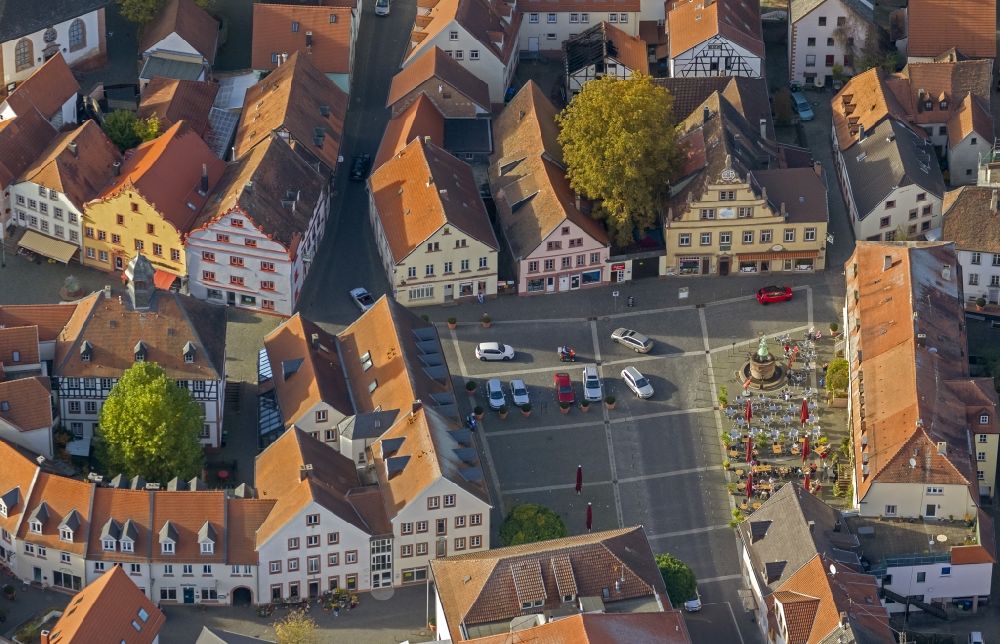 Luftbild Ottweiler - Ortsansicht der Innenstadt am Schloßhof und Schloßtheater von Ottweiler im Bundesland Saarland
