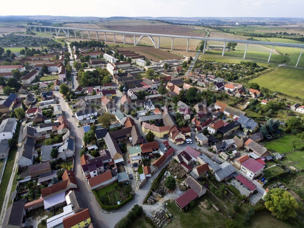 Karsdorf aus der Vogelperspektive: Ortsansicht in Karsdorf im Bundesland Sachsen-Anhalt, Deutschland