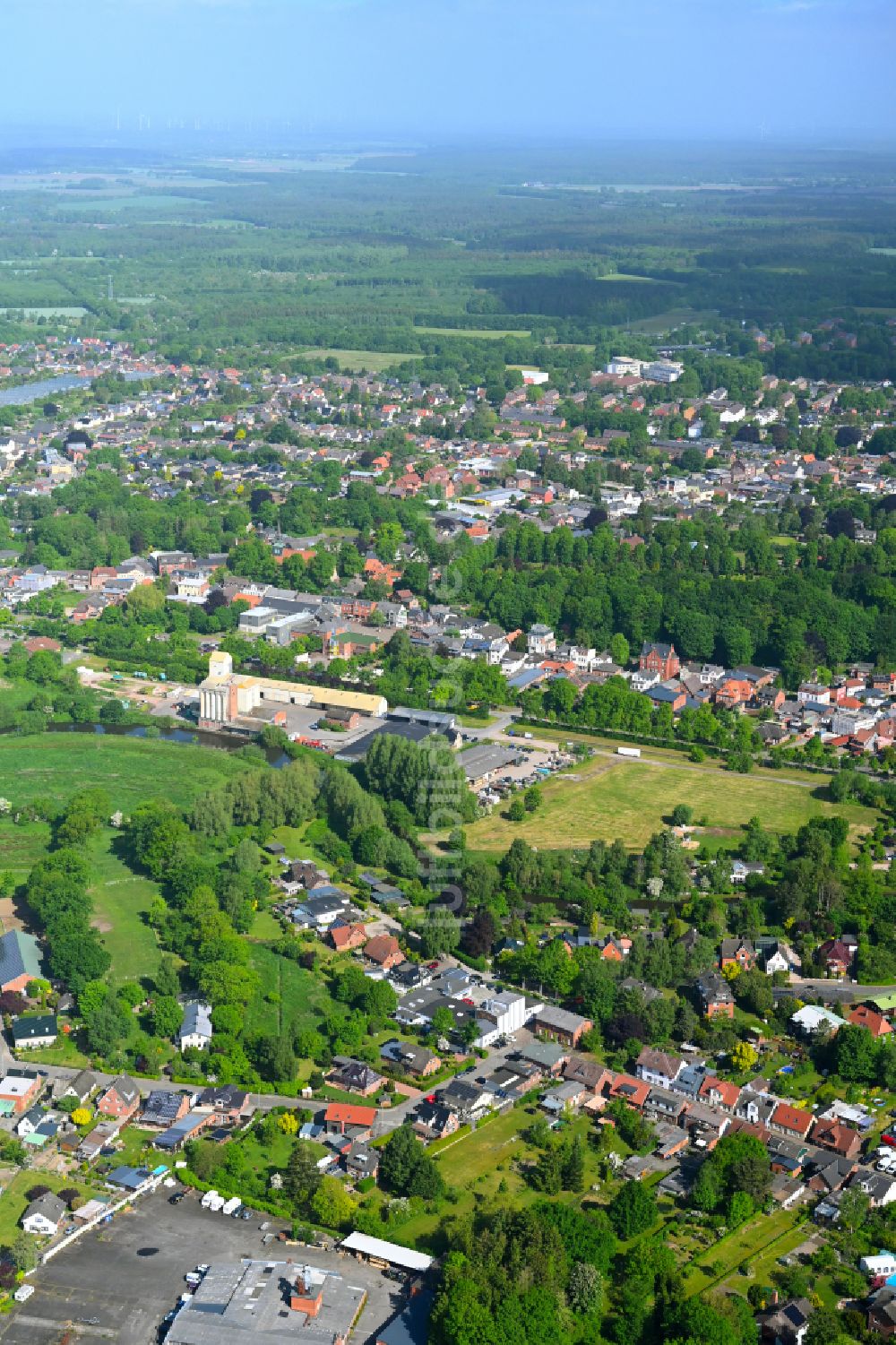 Luftaufnahme Kellinghusen - Ortsansicht in Kellinghusen im Bundesland Schleswig-Holstein, Deutschland