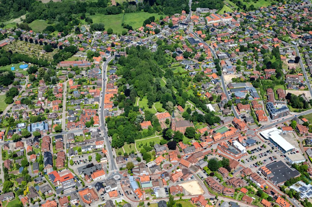 Luftbild Harsefeld - Ortsansicht mit Klosterpark in Harsefeld im Bundesland Niedersachsen, Deutschland