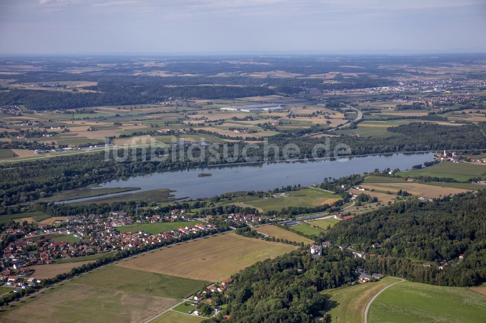 Luftaufnahme Kronwinkl - Ortsansicht von Kronwinkl und Weixerau und Echinger Stausee im Bundesland Bayern, Deutschland