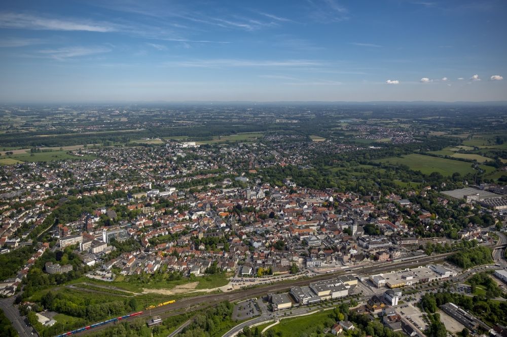 Lippstadt aus der Vogelperspektive: Ortsansicht von Lippstadt im Bundesland Nordrhein-Westfalen