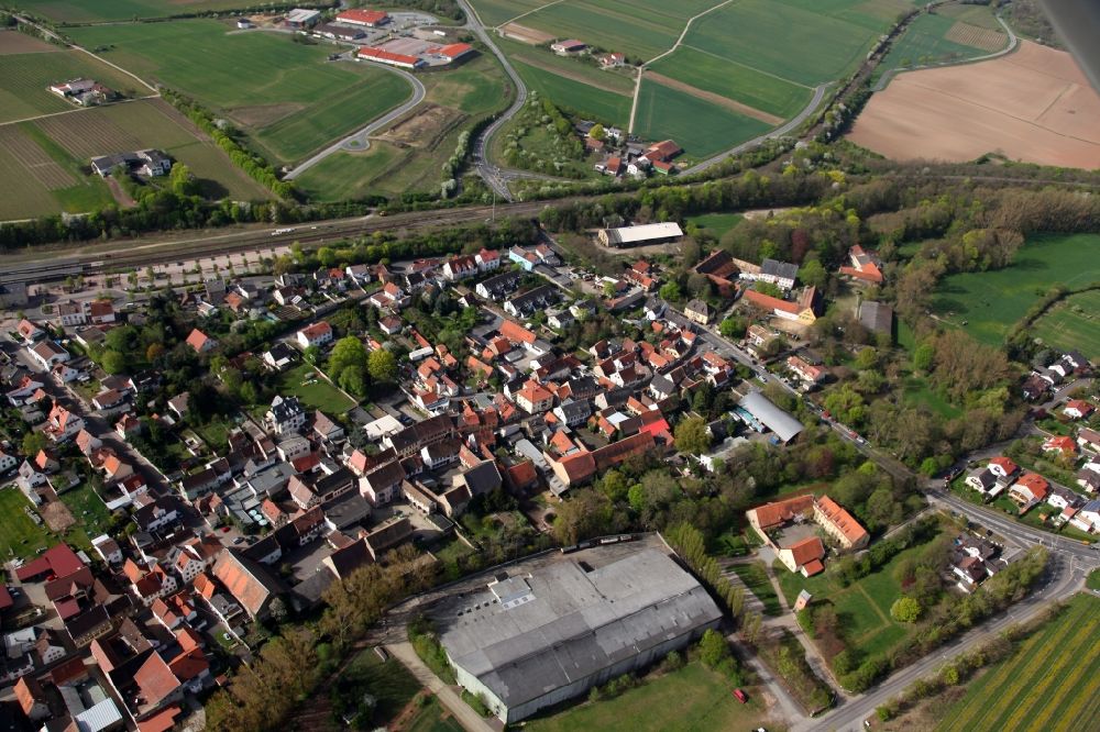 Monsheim von oben - Ortsansicht vom Monsheim im Bundesland Rheinland-Pfalz