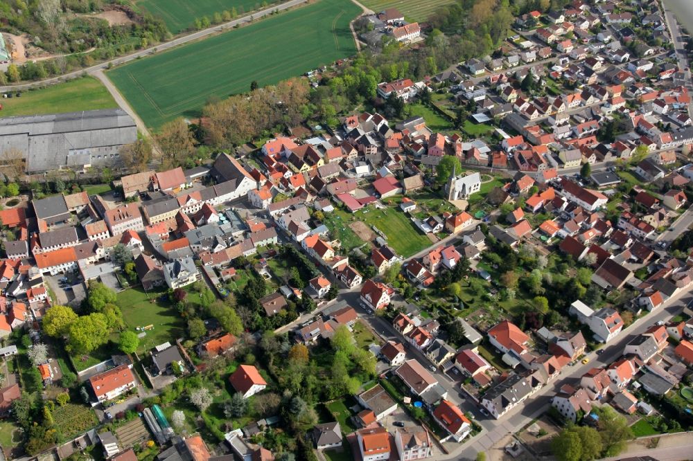 Monsheim von oben - Ortsansicht vom Monsheim im Bundesland Rheinland-Pfalz