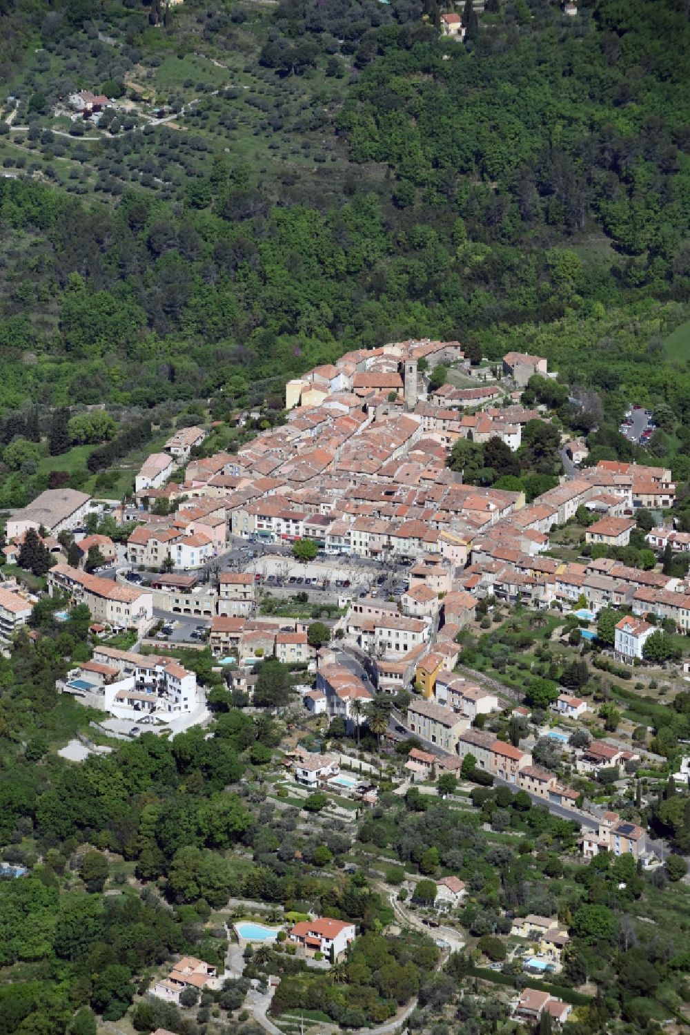Luftaufnahme Montauroux - Ortsansicht in Montauroux in Provence-Alpes-Cote d'Azur, Frankreich