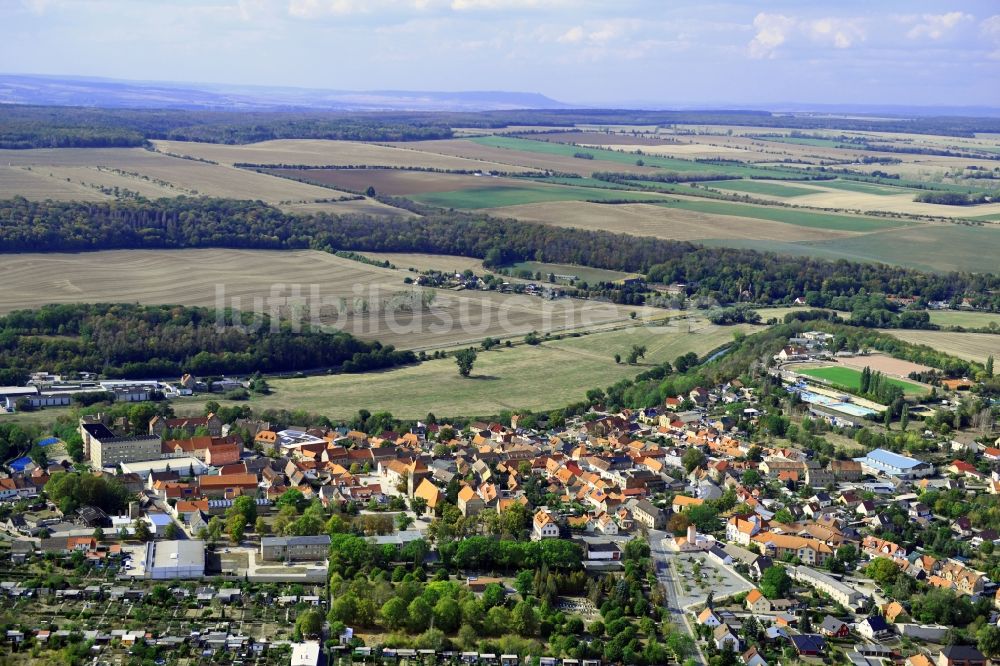 Nebra (Unstrut) aus der Vogelperspektive: Ortsansicht in Nebra (Unstrut) im Bundesland Sachsen-Anhalt, Deutschland