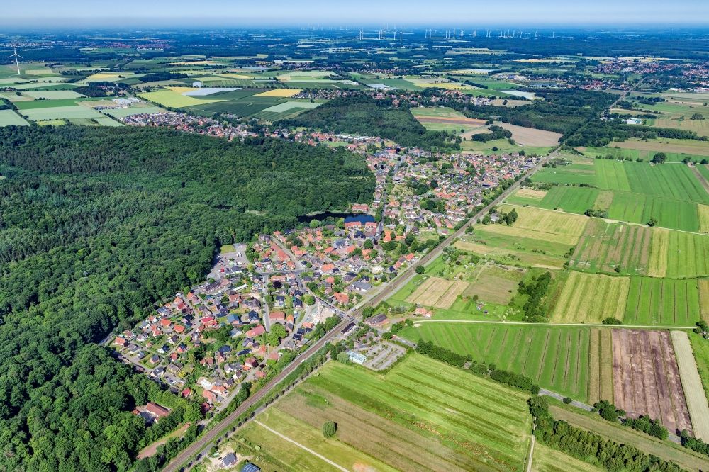Buxtehude aus der Vogelperspektive: Ortsansicht in Neukloster im Bundesland Niedersachsen, Deutschland