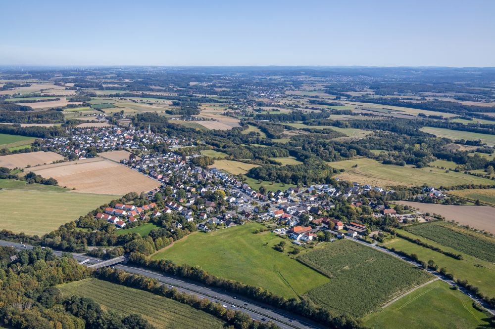 Holzwickede von oben - Ortsansicht in Opherdicke im Bundesland Nordrhein-Westfalen, Deutschland