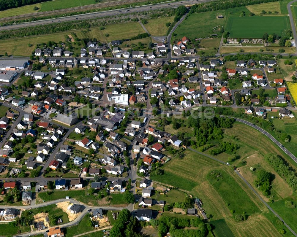 Görgeshausen aus der Vogelperspektive: Ortsansicht der Ortsgemeinde Görgeshausen im Bundesland Rheinland-Pfalz