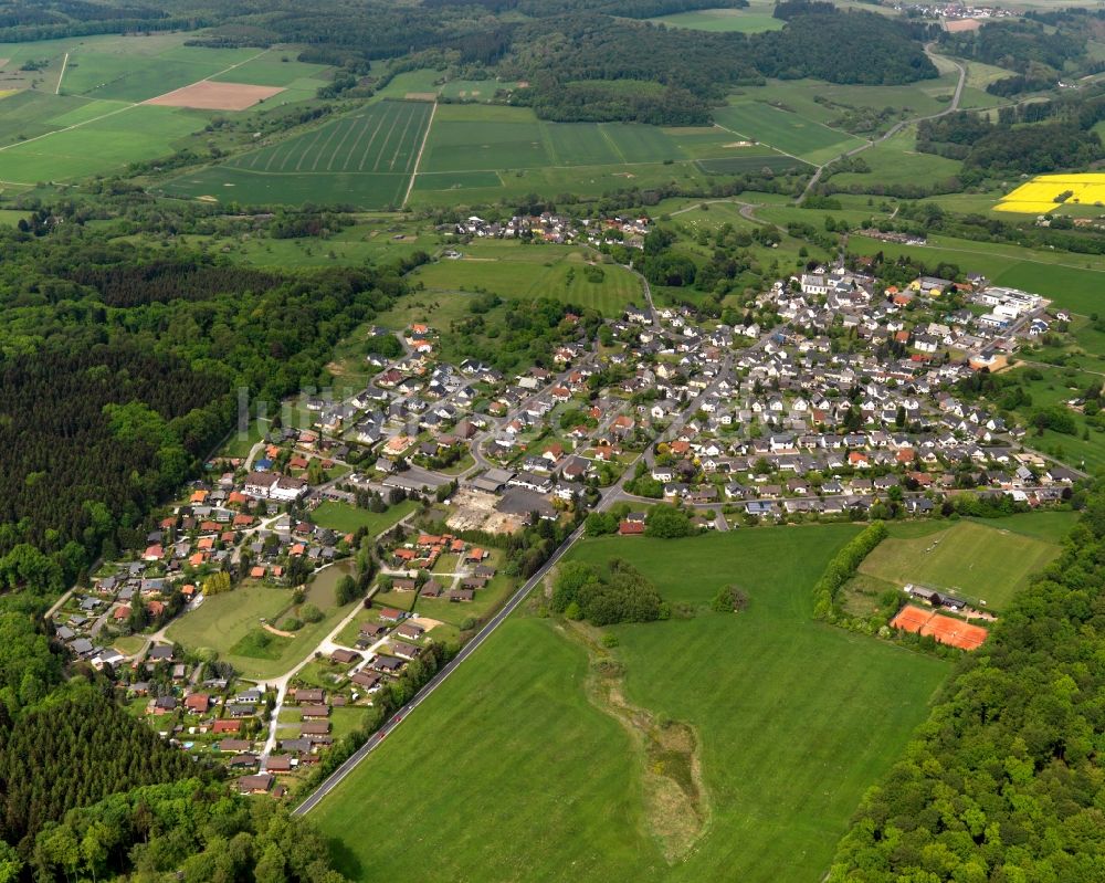 Helferskirchen von oben - Ortsansicht der Ortsgemeinde Helferskirchen im Bundesland Rheinland-Pfalz