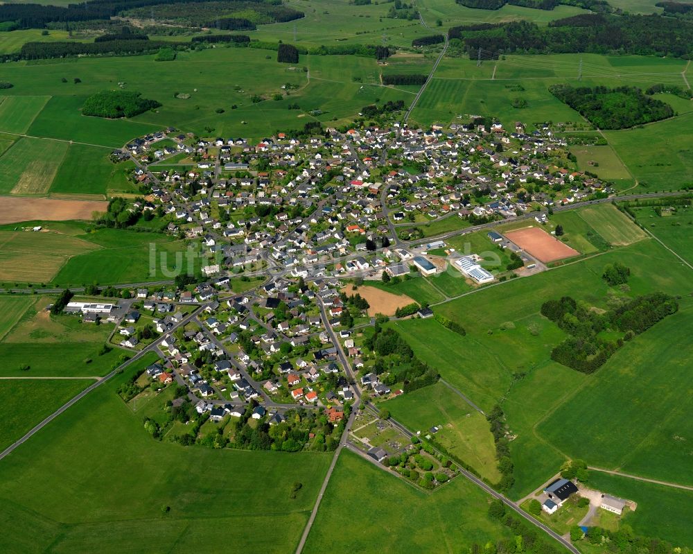 Hellenhahn-Schellenberg aus der Vogelperspektive: Ortsansicht der Ortsgemeinde Hellenhahn-Schellenberg im Bundesland Rheinland-Pfalz