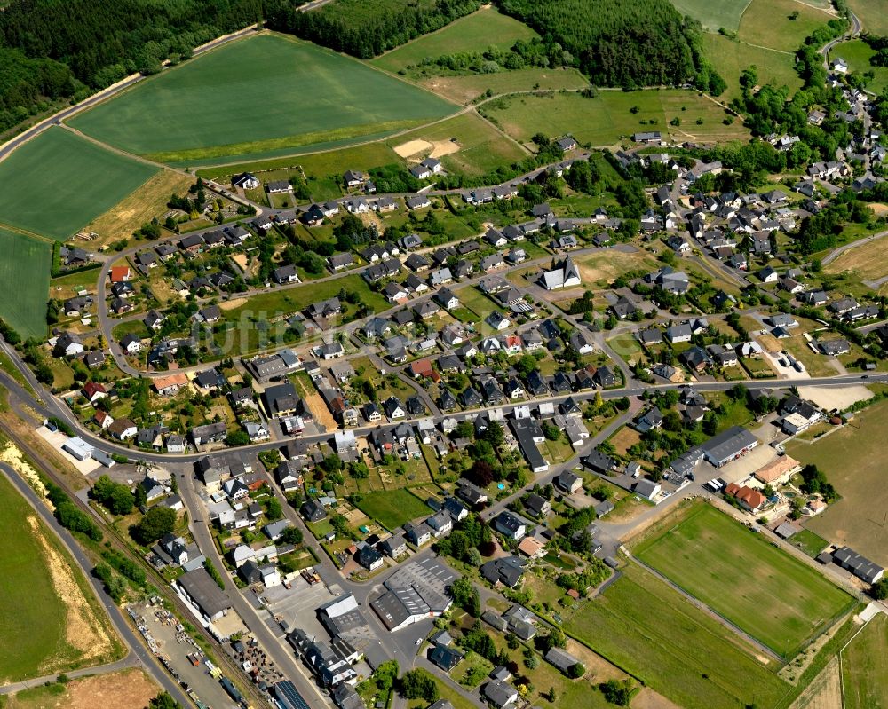 Luftaufnahme Laubach - Ortsansicht der Ortsgemeinde Laubach im Bundesland Rheinland-Pfalz