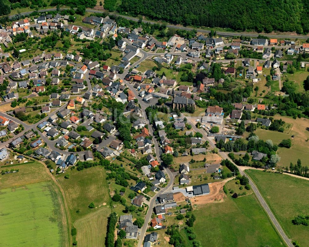 Luftaufnahme Mittelreidenbach - Ortsansicht der Ortsgemeinde Mittelreidenbach im Bundesland Rheinland-Pfalz