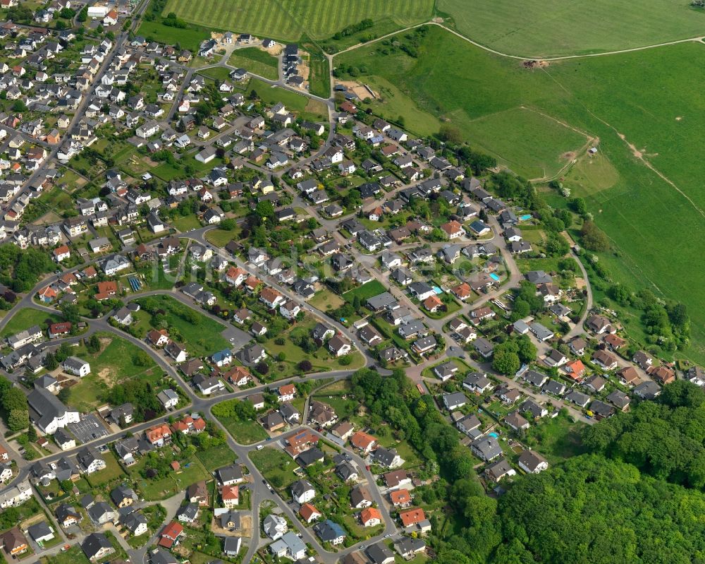 Nauort von oben - Ortsansicht der Ortsgemeinde Nauort im Bundesland Rheinland-Pfalz