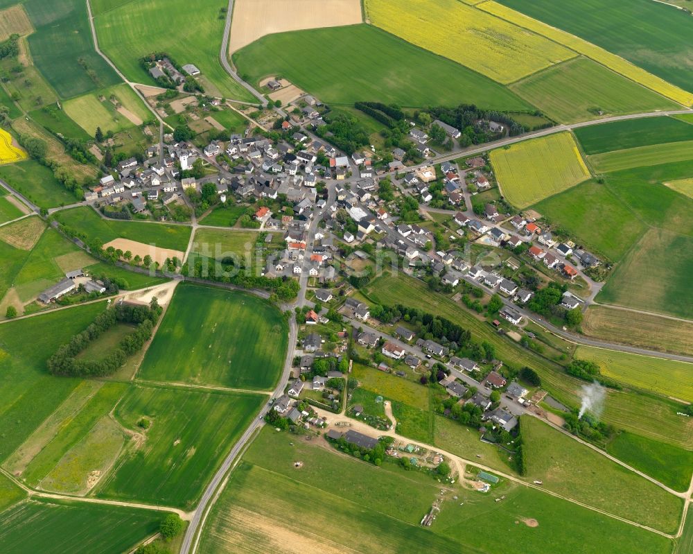 Ruppertshofen von oben - Ortsansicht der Ortsgemeinde Ruppertshofen im Bundesland Rheinland-Pfalz