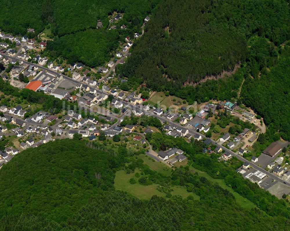Luftaufnahme Tiefenstein - Ortsansicht der Ortsgemeinde Tiefenstein im Bundesland Rheinland-Pfalz