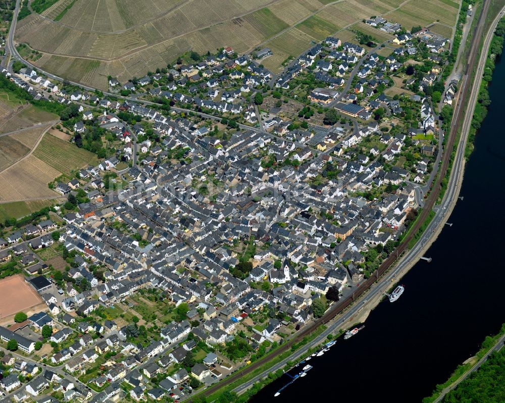 Luftaufnahme Winningen - Ortsansicht der Ortsgemeinde Winningen im Bundesland Rheinland-Pfalz