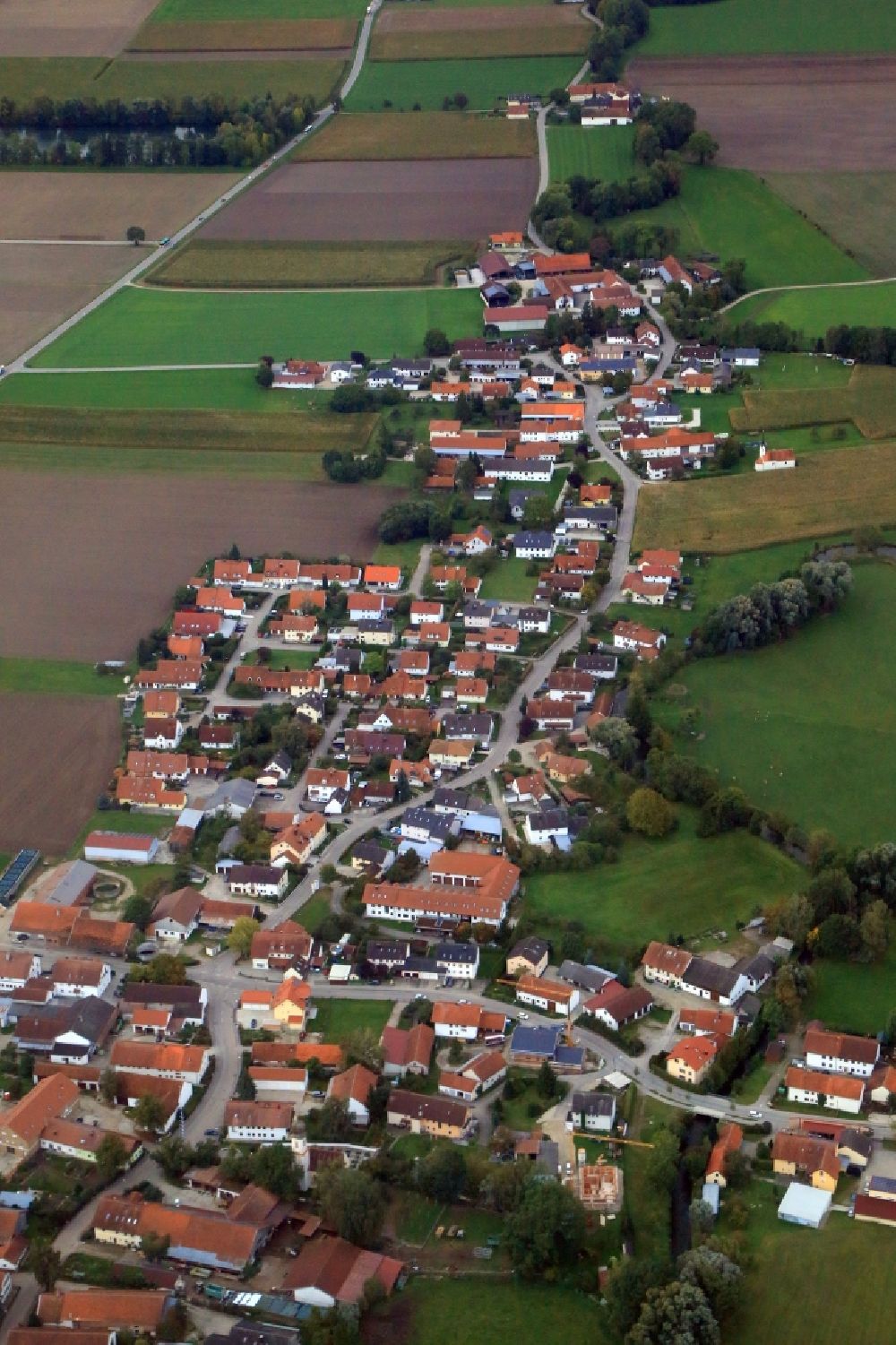 Erding aus der Vogelperspektive: Ortsansicht im Ortsteil Eichenkofen und Altham in Erding im Bundesland Bayern, Deutschland